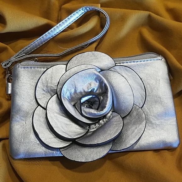 Handbags - Silver Wristlet Clutch w/Flower Deco